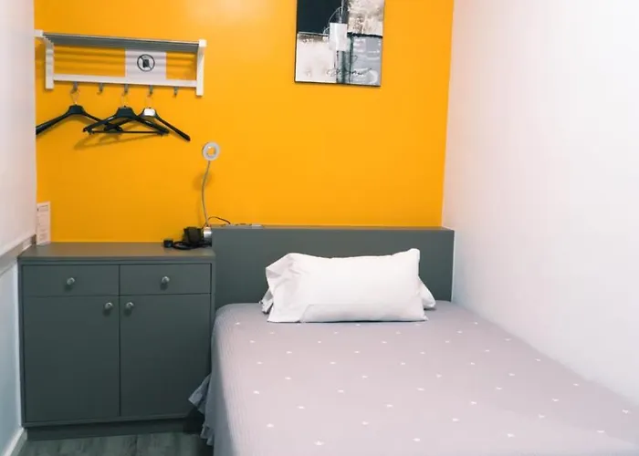 Hotel Alguer Camp Nou Barcellona